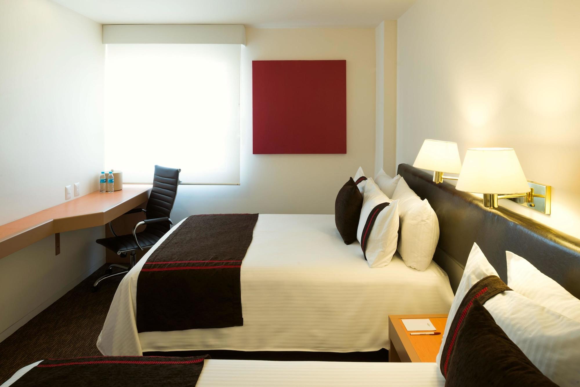 Mision Express Queretaro Hotel Exterior photo
